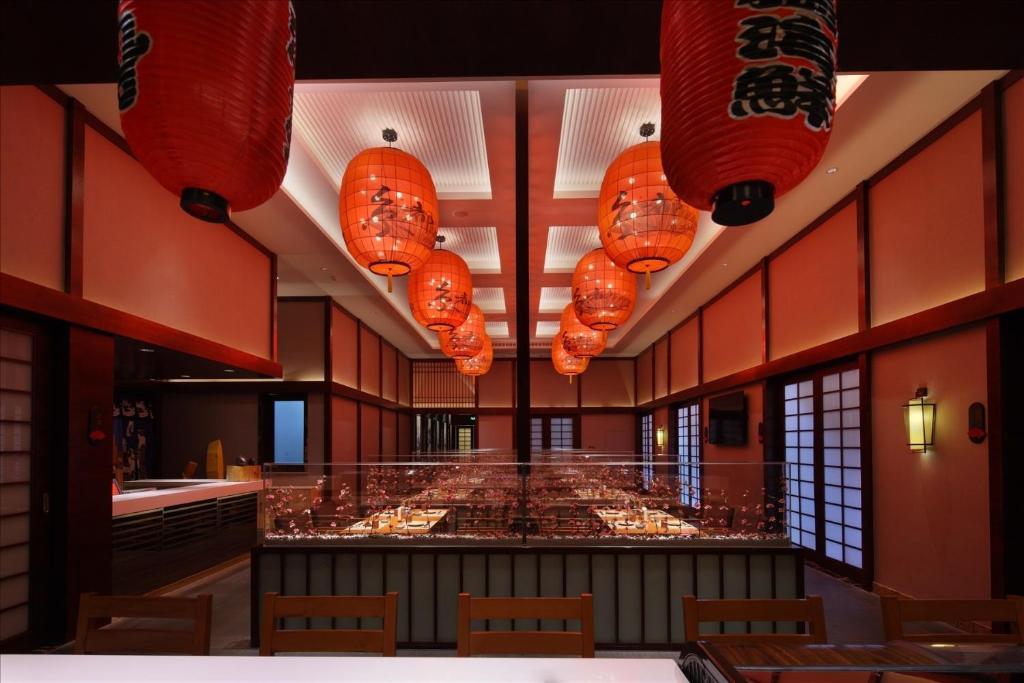Sovereign Hotel Zhanjiang Buitenkant foto